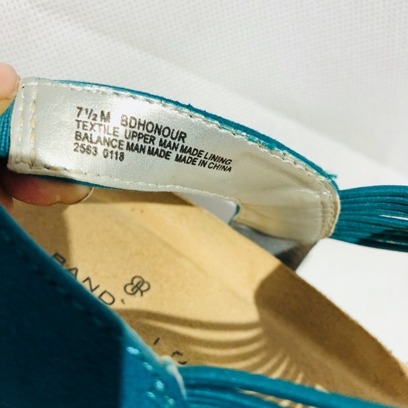 Bandolino B-Flexible Wedge T-strap Teal Sandal 7.5 - Picture 5 of 6